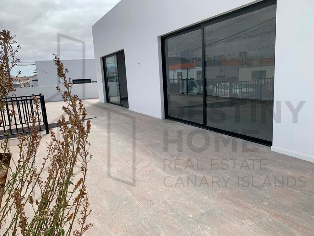 Kaupallinen vuokrattavana paikassa Lajares - 2 200 € (Ref: 7836948)