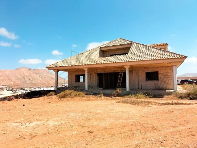 6 chambre Villa/Maison à vendre à Villaverde, La Oliva - 475 000 € (Ref: 7849349)