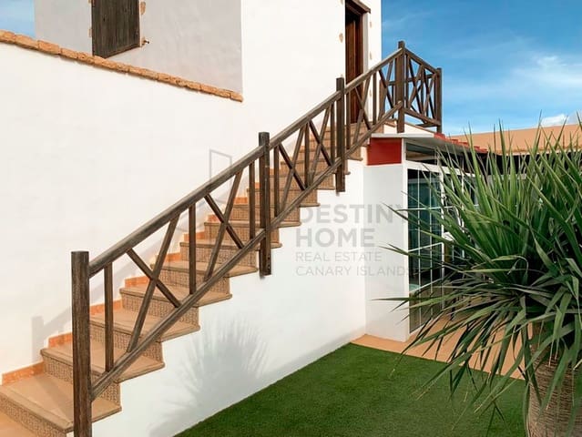 3 soveværelse Villa til salg i Tuineje med swimmingpool garage - € 469.000 (Ref: 7891240)