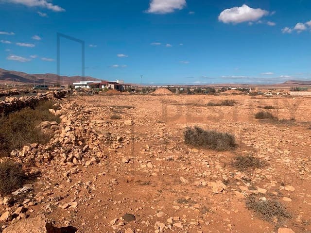 Terre non Aménagée à vendre à Antigua - 125 000 € (Ref: 7993080)