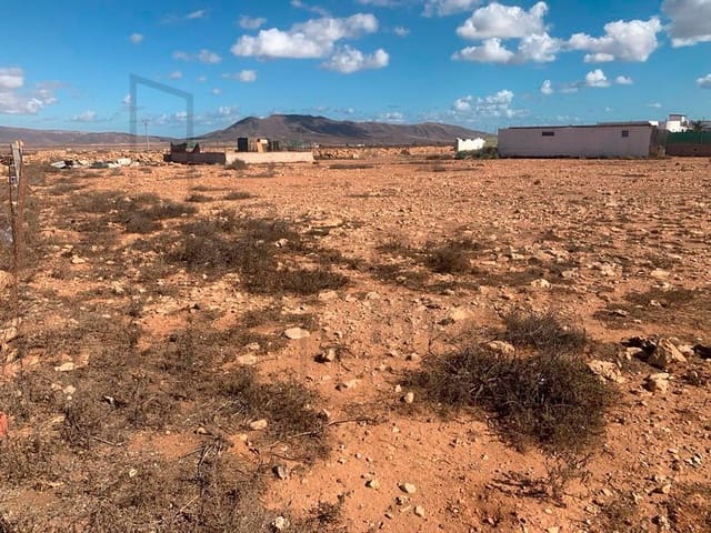 Terre non Aménagée à vendre à Antigua - 125 000 € (Ref: 7993080)