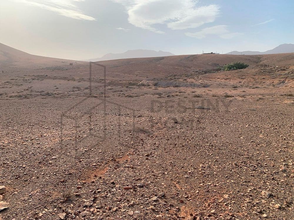 Grunde uden byggetilladelser til salg i Tuineje - € 105.000 (Ref: 8073067)