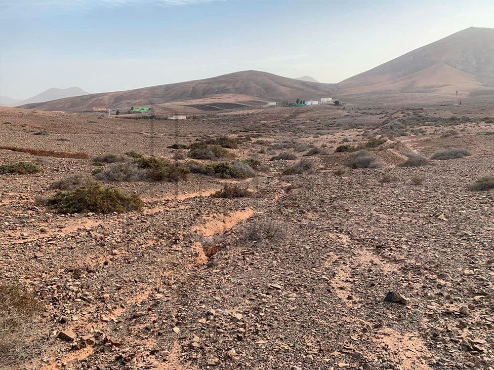 Grunde uden byggetilladelser til salg i Tuineje - € 105.000 (Ref: 8073067)