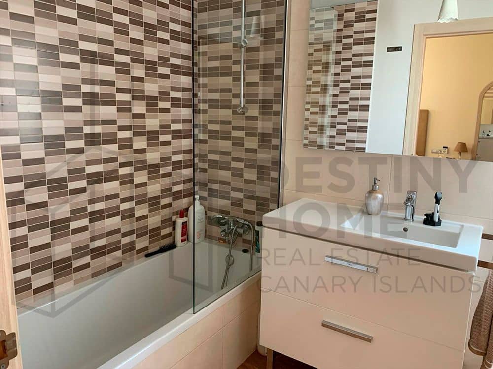 4 soveværelse Villa til salg i Caleta de Fuste med swimmingpool garage - € 760.000 (Ref: 8089053)