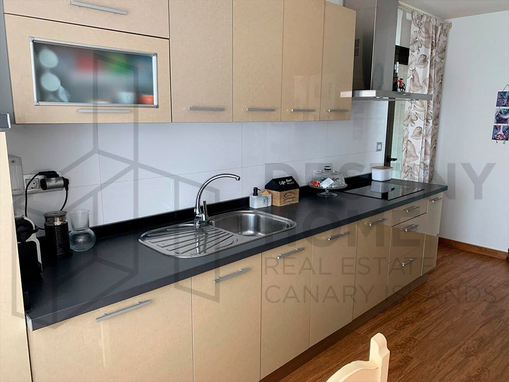 4 soveværelse Villa til salg i Caleta de Fuste med swimmingpool garage - € 760.000 (Ref: 8089053)