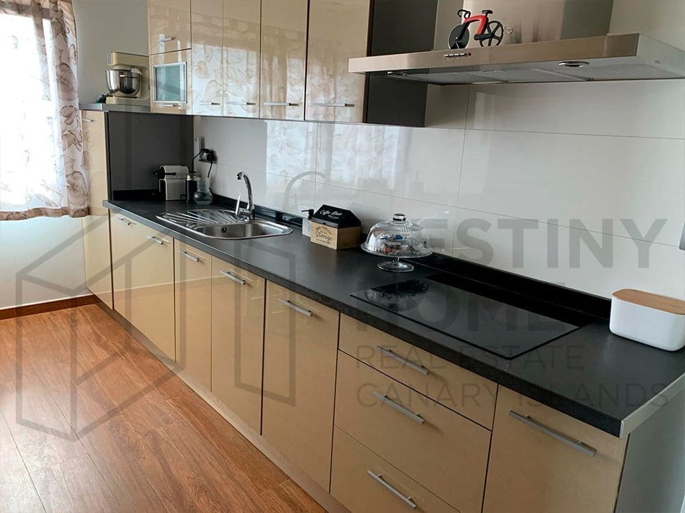 4 soveværelse Villa til salg i Caleta de Fuste med swimmingpool garage - € 760.000 (Ref: 8089053)