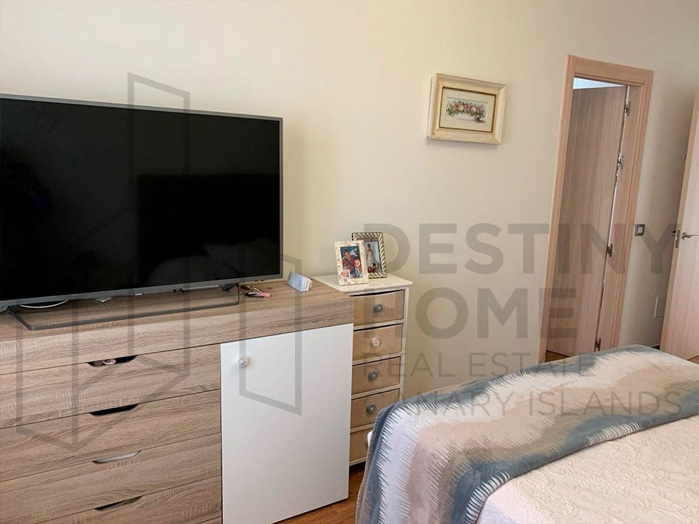 4 soveværelse Villa til salg i Caleta de Fuste med swimmingpool garage - € 760.000 (Ref: 8089053)