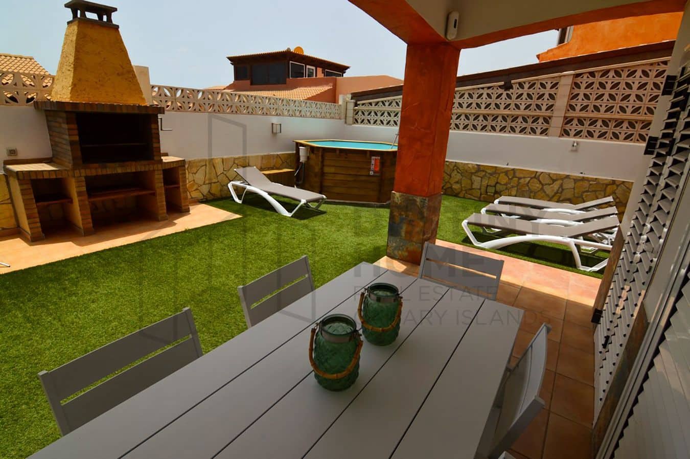 3 soveværelse Villa til leje i Corralejo med swimmingpool - € 2.400 (Ref: 8142651)