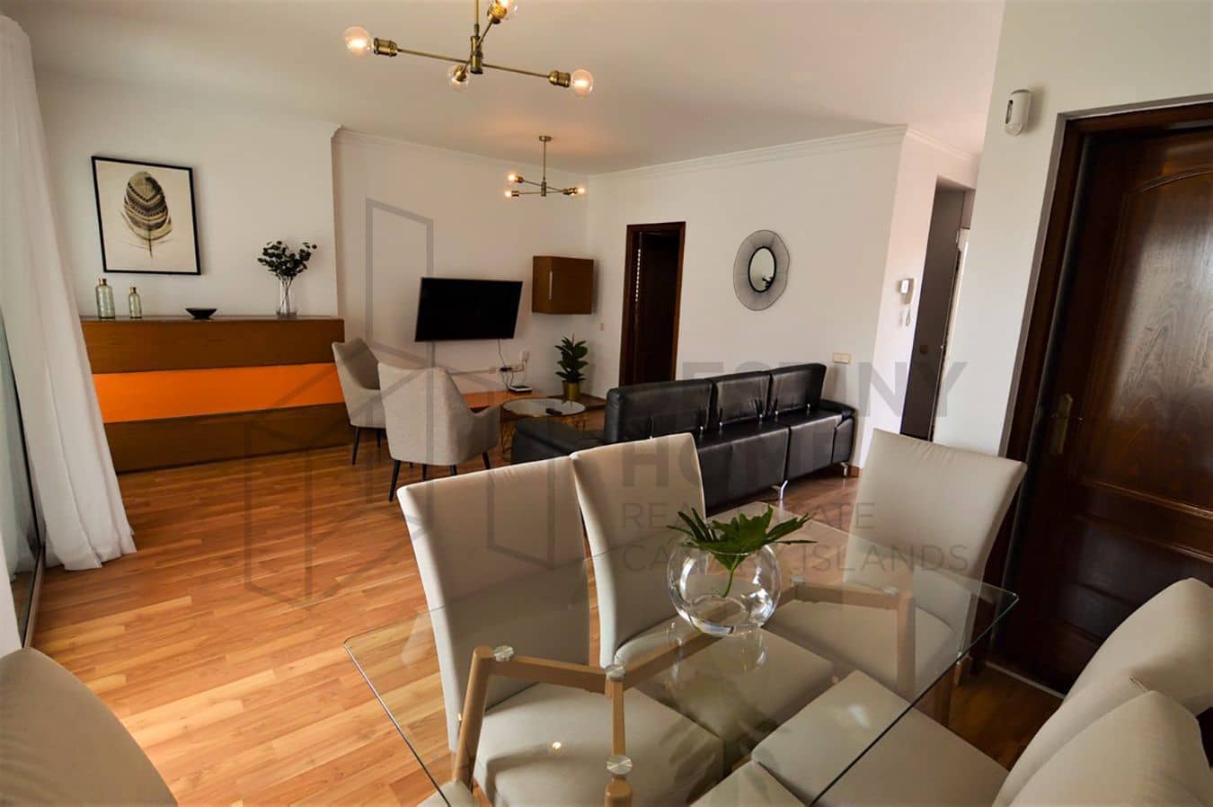 3 soveværelse Villa til leje i Corralejo med swimmingpool - € 2.400 (Ref: 8142651)