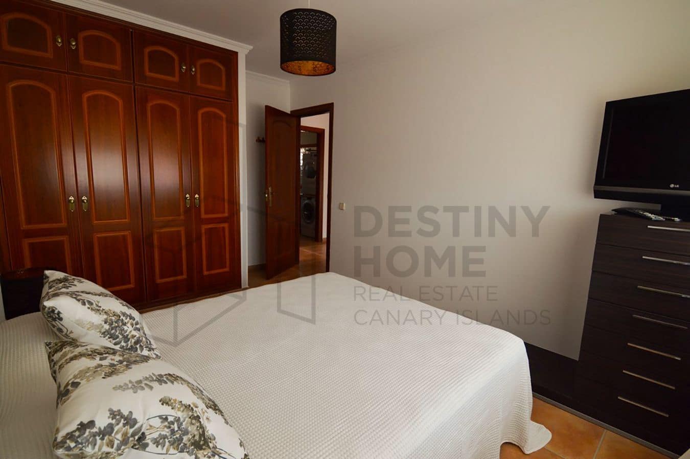 3 soveværelse Villa til leje i Corralejo med swimmingpool - € 2.400 (Ref: 8142651)