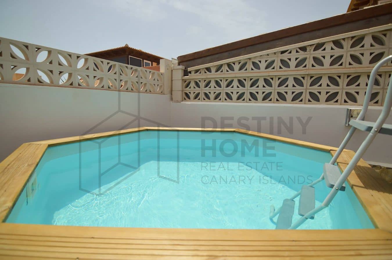 3 soveværelse Villa til leje i Corralejo med swimmingpool - € 2.400 (Ref: 8142651)