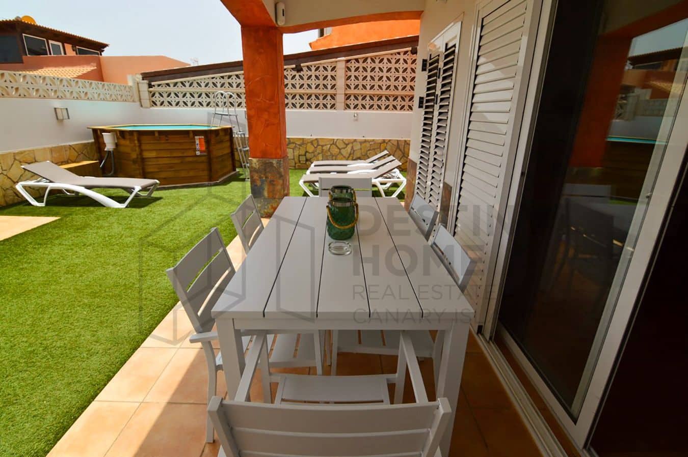 3 soveværelse Villa til leje i Corralejo med swimmingpool - € 2.400 (Ref: 8142651)