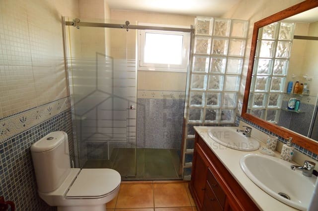 3 camera da letto Villa da affittare in Corralejo, La Oliva con piscina - 2.400 € (Rif: 8142651)