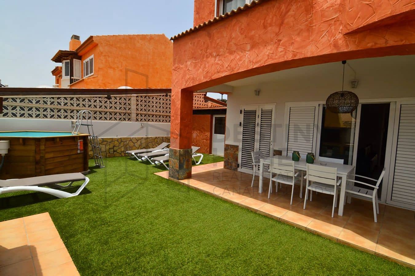 3 soveværelse Villa til leje i Corralejo med swimmingpool - € 2.400 (Ref: 8142651)