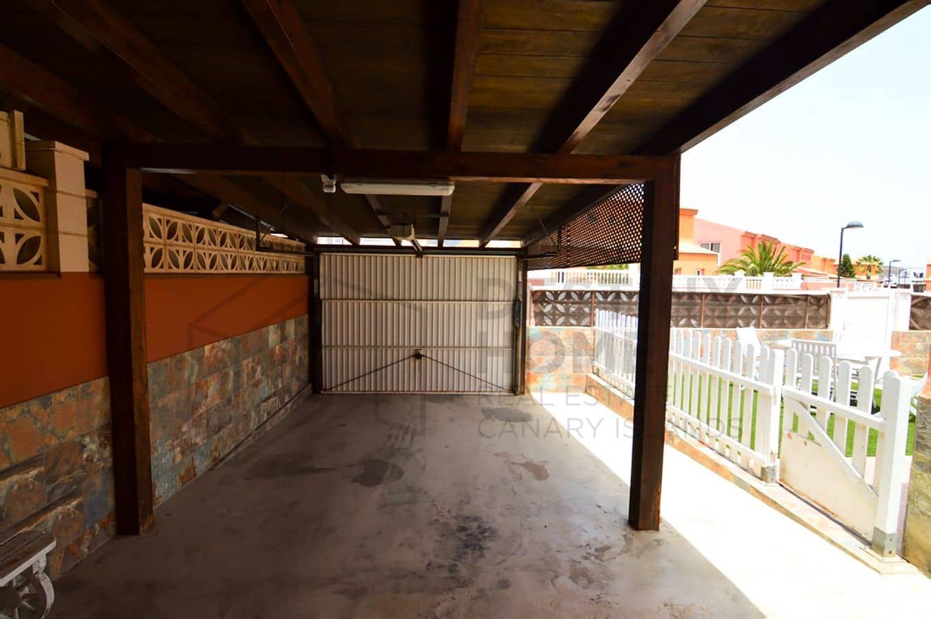 3 soveværelse Villa til leje i Corralejo med swimmingpool - € 2.400 (Ref: 8142651)