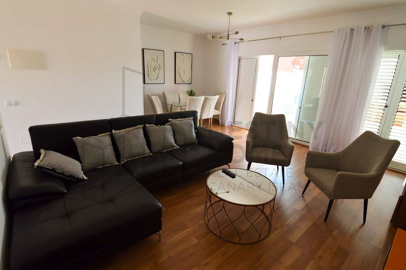 3 soveværelse Villa til leje i Corralejo med swimmingpool - € 2.400 (Ref: 8142651)