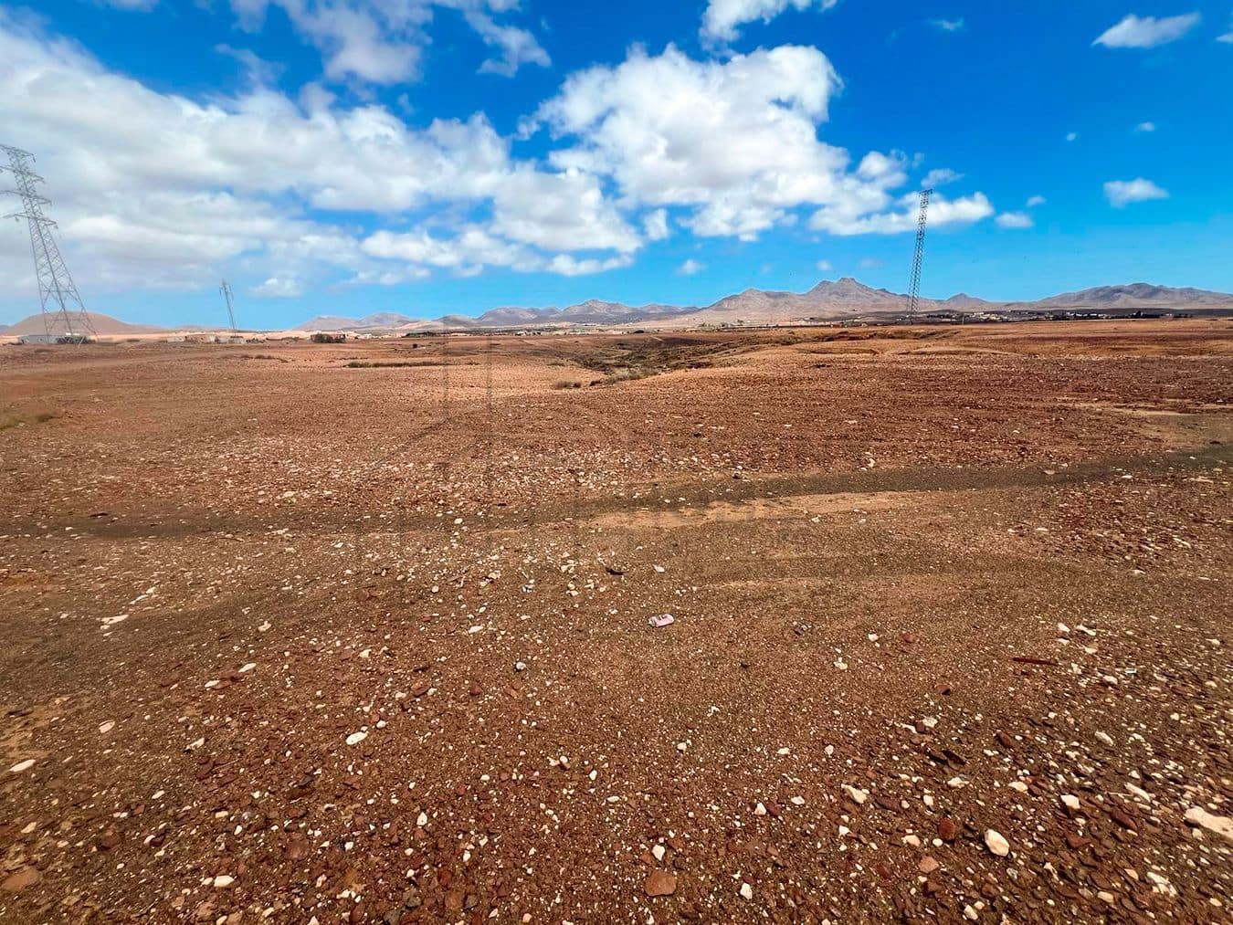 Teren niezagospodarowany na sprzedaż w Tuineje - 170 000 € (Ref: 8145993)