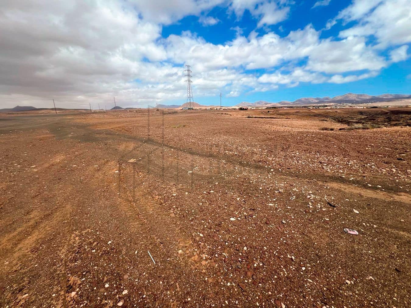 Teren niezagospodarowany na sprzedaż w Tuineje - 170 000 € (Ref: 8145993)