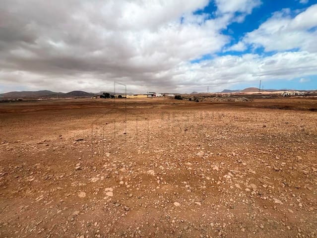 Terre non Aménagée à vendre à Tuineje - 170 000 € (Ref: 8145993)