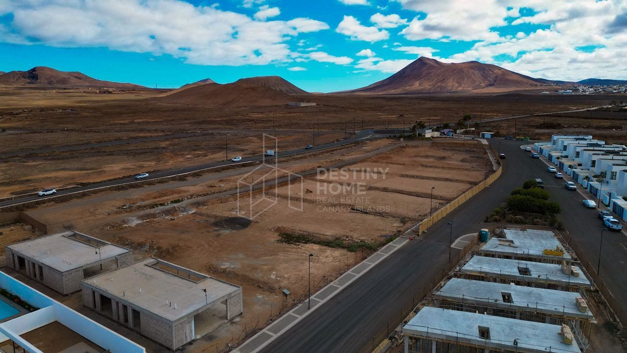 3 soverom Villa til salgs i Villaverde med svømmebasseng garasje - € 487 000 (Ref: 8187863)