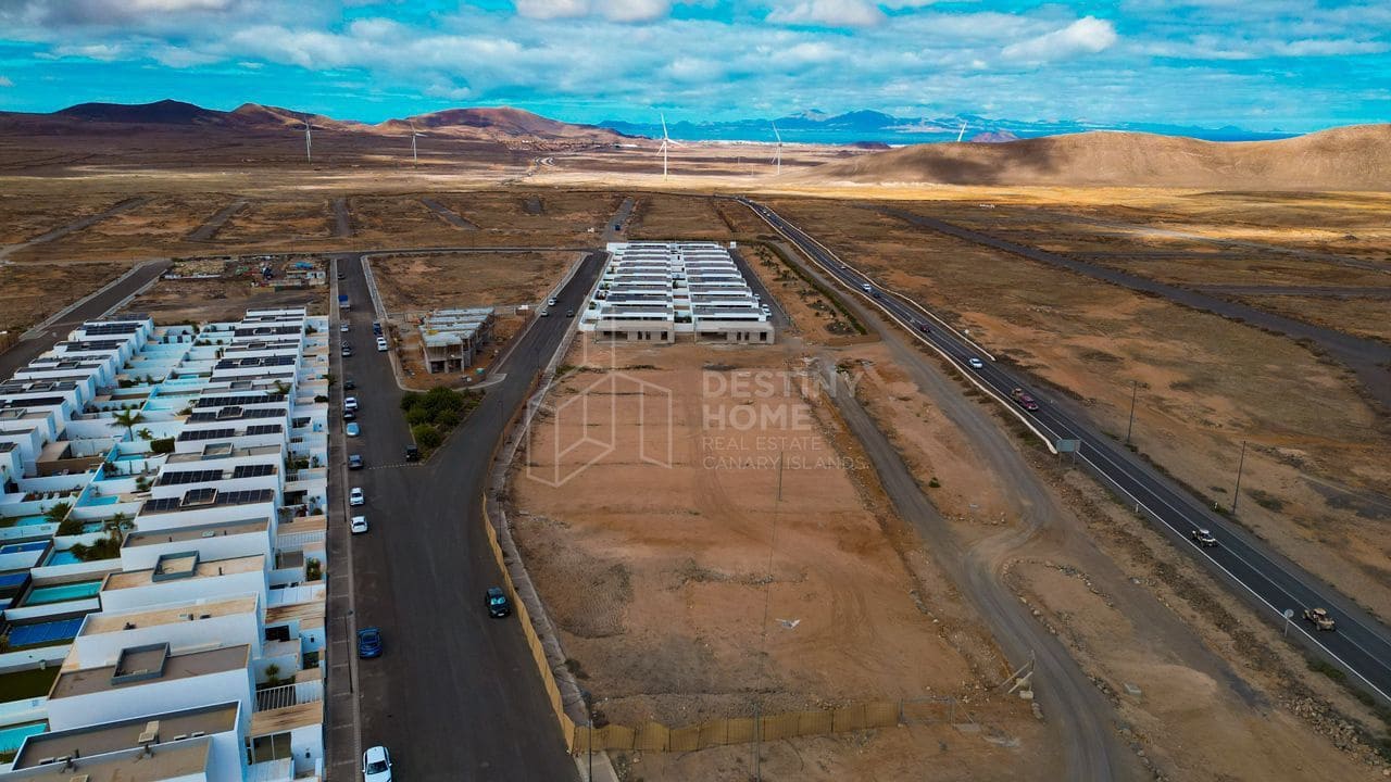 3 soverom Villa til salgs i Villaverde med svømmebasseng garasje - € 487 000 (Ref: 8187863)