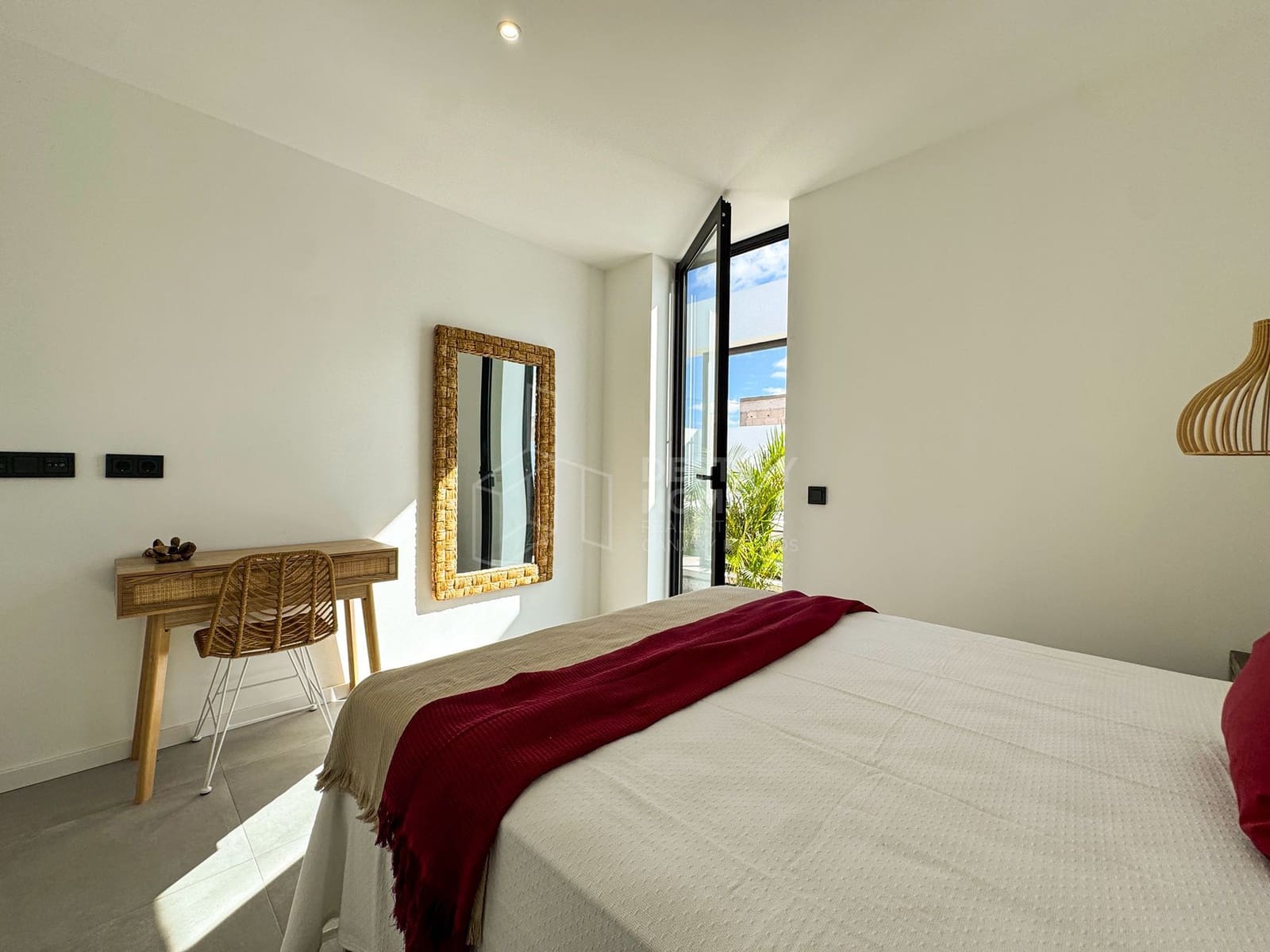 3 soverom Villa til salgs i Villaverde med svømmebasseng garasje - € 487 000 (Ref: 8187863)