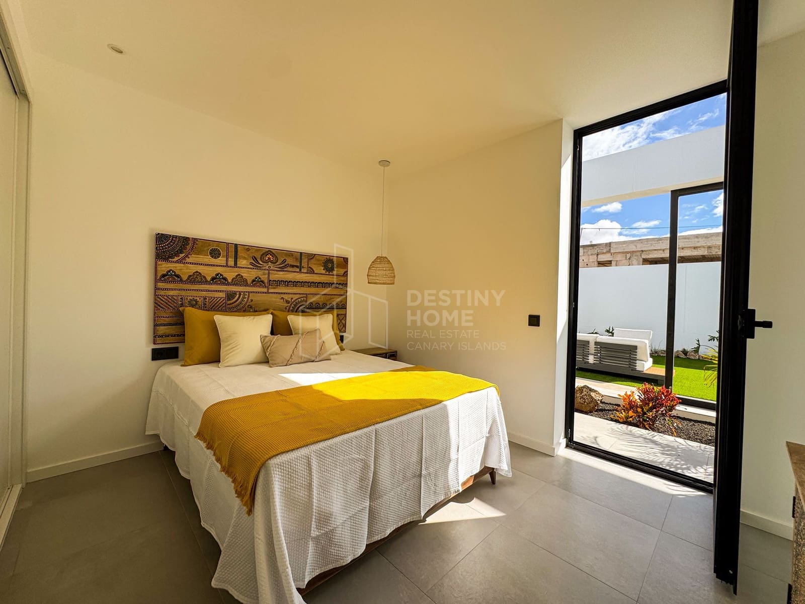 3 soverom Villa til salgs i Villaverde med svømmebasseng garasje - € 487 000 (Ref: 8187863)