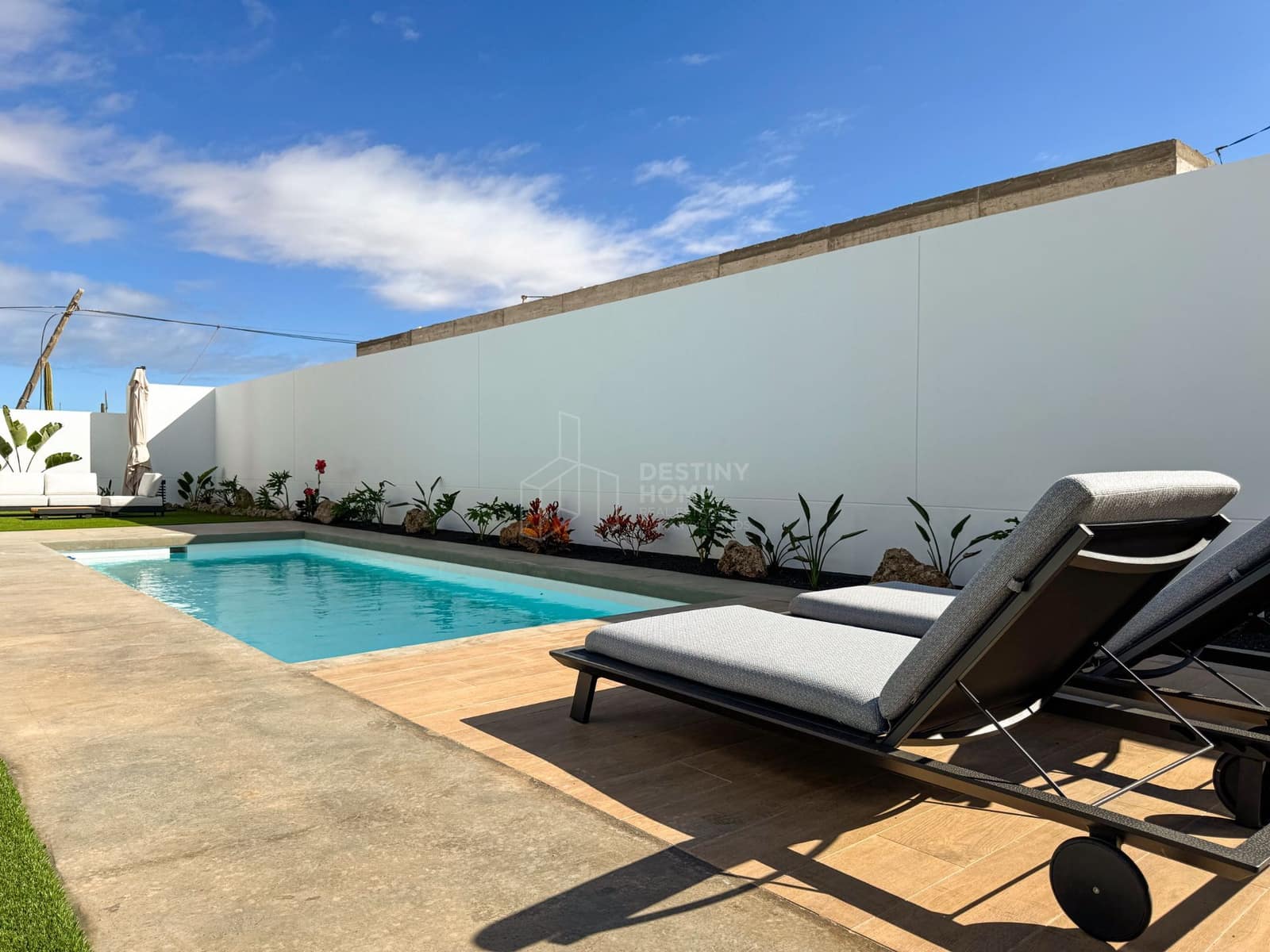 3 soverom Villa til salgs i Villaverde med svømmebasseng garasje - € 487 000 (Ref: 8187863)