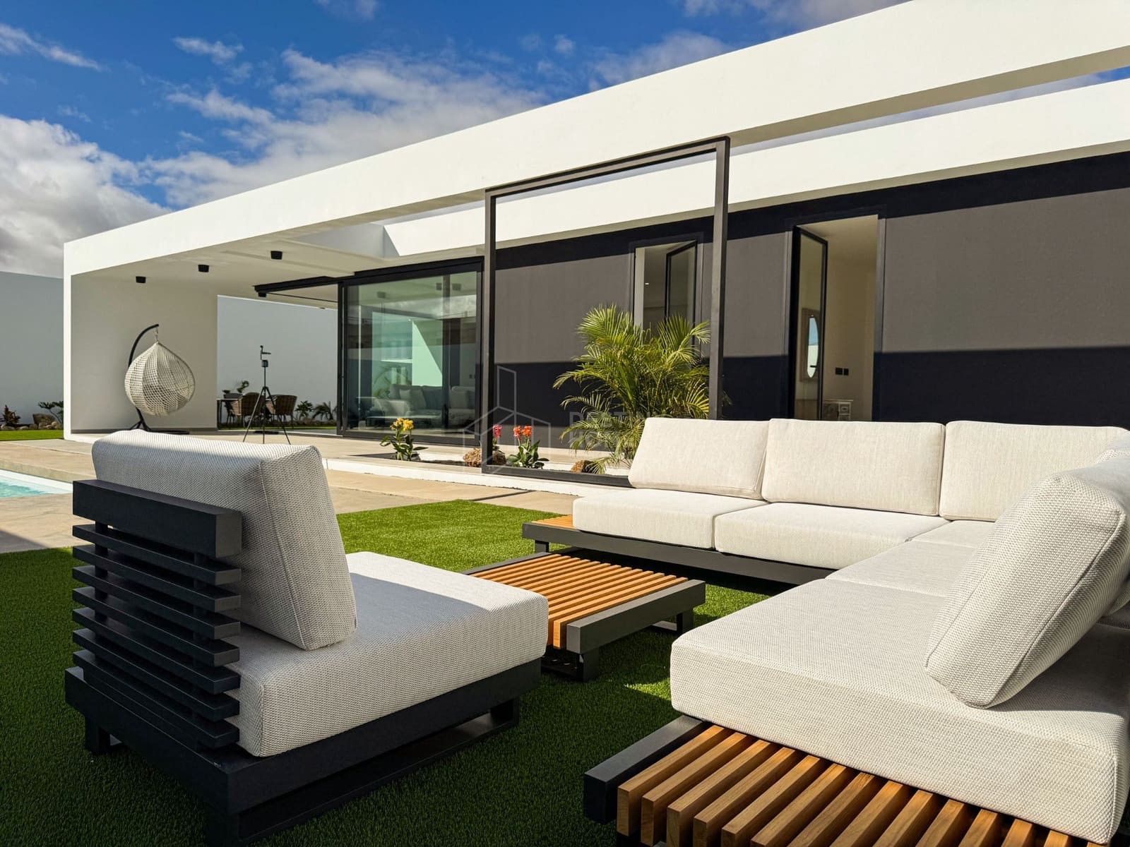 3 soverom Villa til salgs i Villaverde med svømmebasseng garasje - € 487 000 (Ref: 8187863)