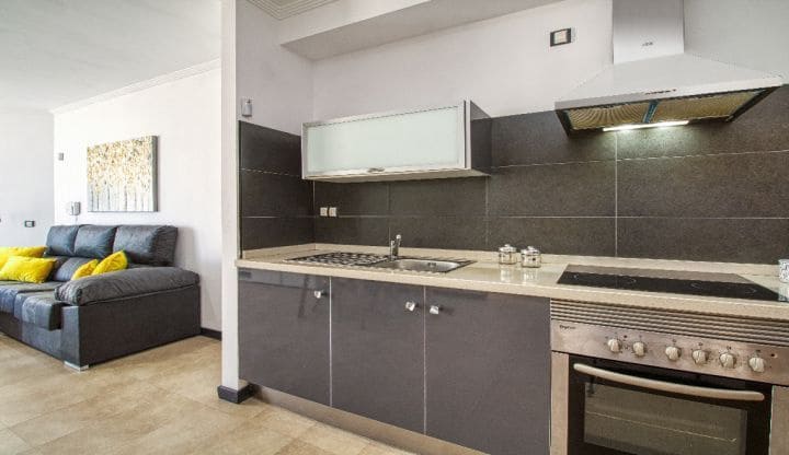 2 soveværelse Lejlighed til salg i El Cotillo med garage - € 326.800 (Ref: 8220354)