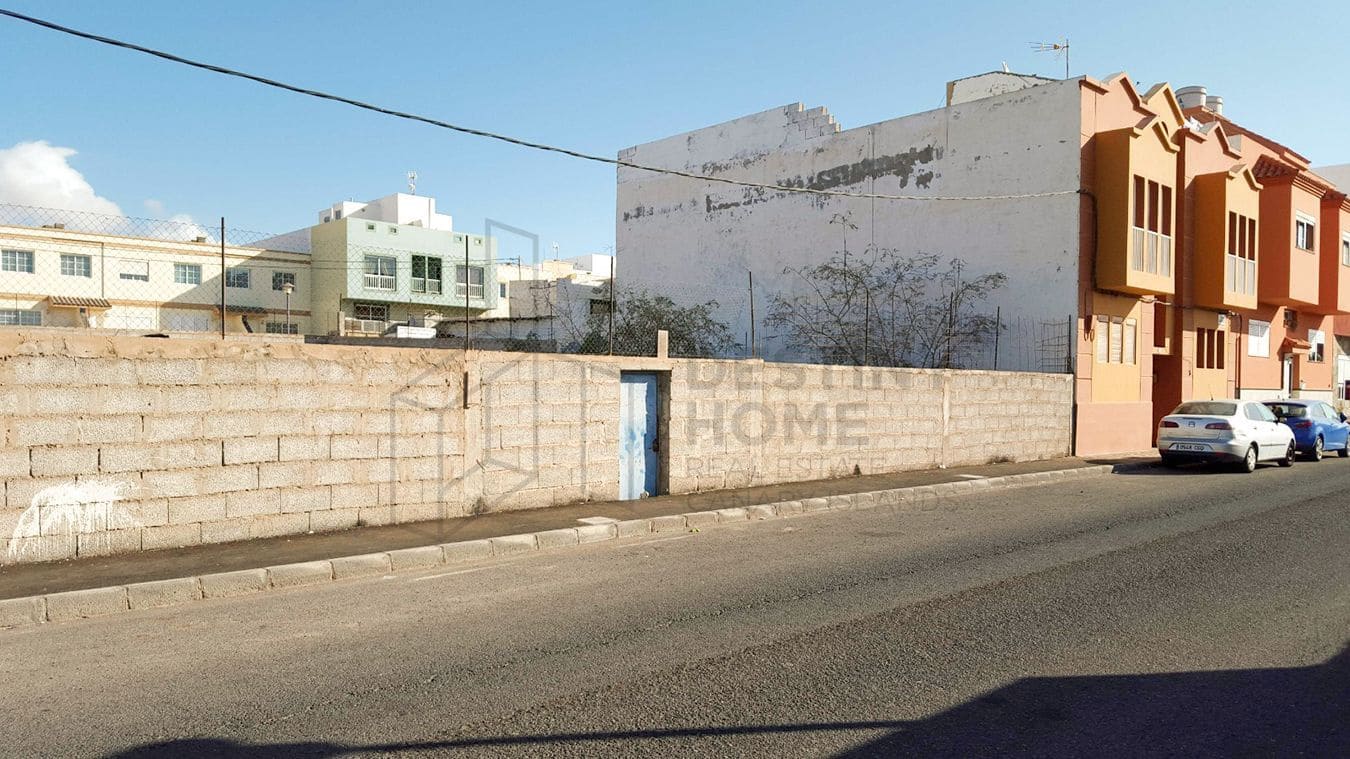 Byggetomt til salgs i Puerto del Rosario - € 60 000 (Ref: 8255951)