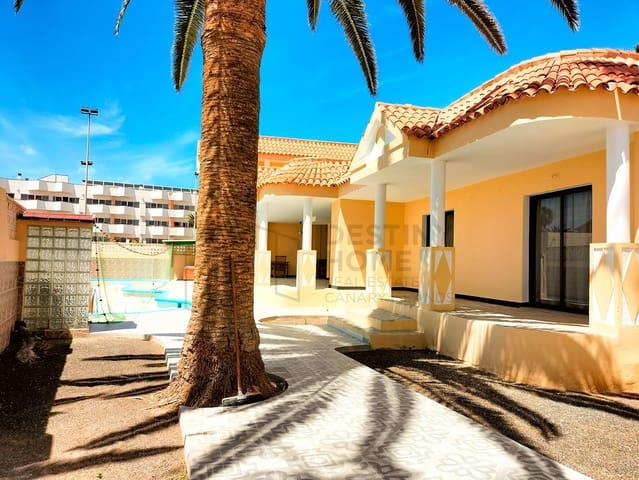 5 chambre Villa/Maison à vendre à Corralejo, La Oliva avec piscine garage - 1 780 000 € (Ref: 8312967)