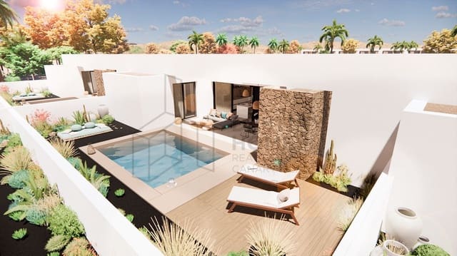 2 soverom Villa til salgs i Corralejo, La Oliva med svømmebasseng garasje - € 265 000 (Ref: 8430233)