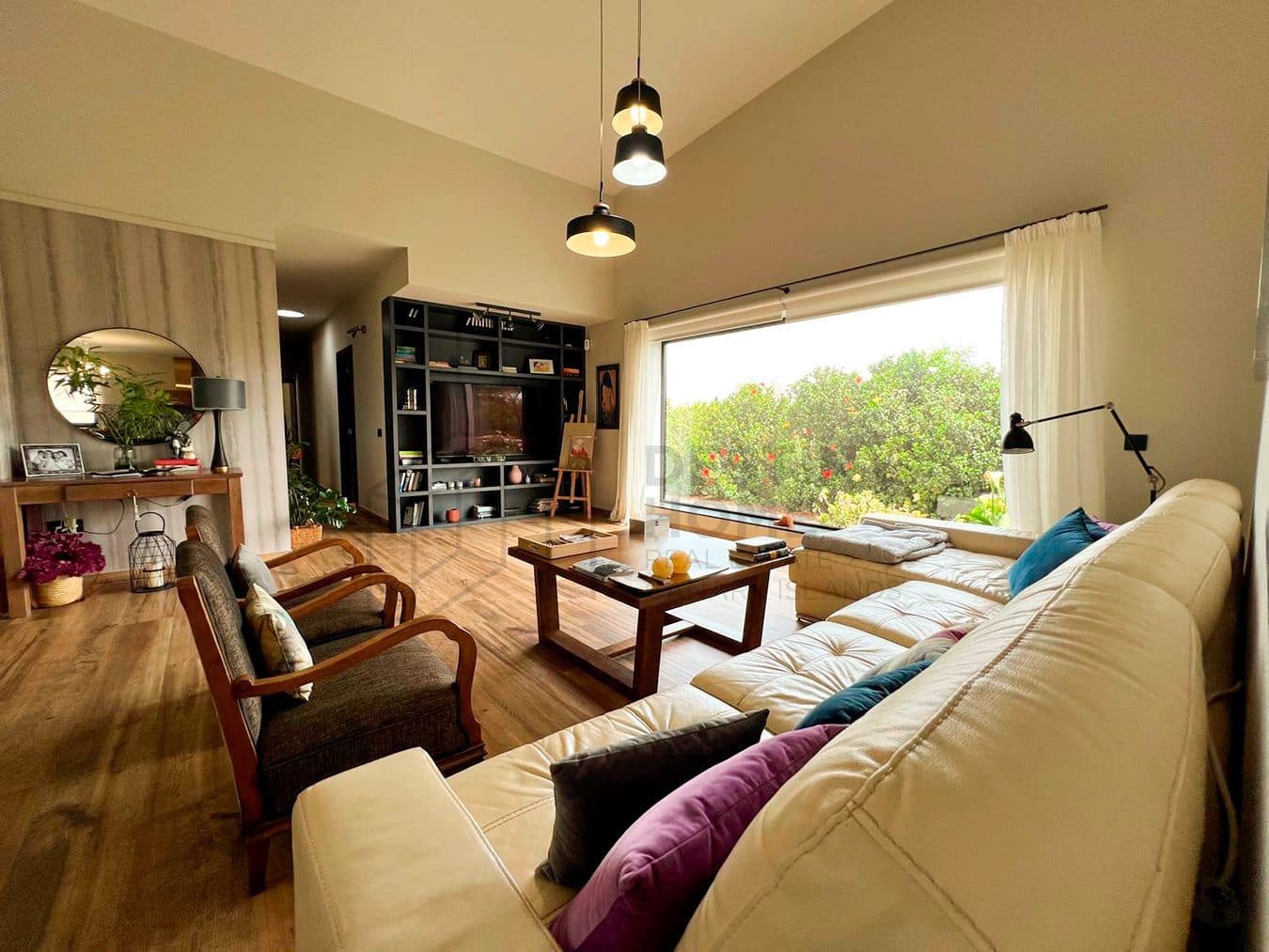 3 soveværelse Villa til salg i Llanos de la Concepcion med garage - € 650.000 (Ref: 8449924)