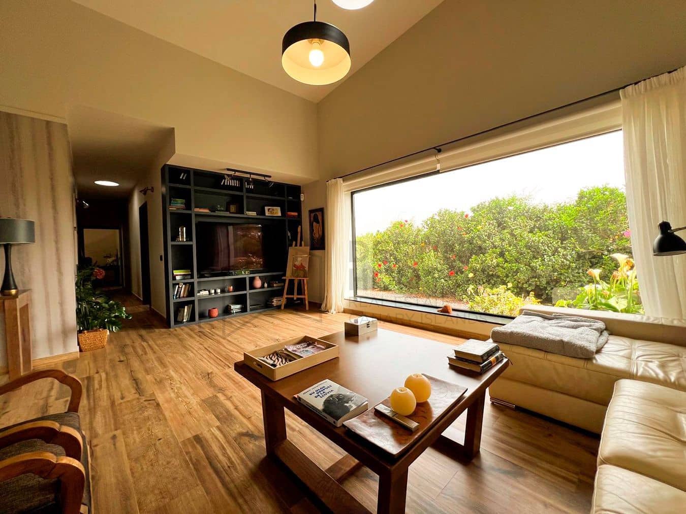 3 soveværelse Villa til salg i Llanos de la Concepcion med garage - € 650.000 (Ref: 8449924)