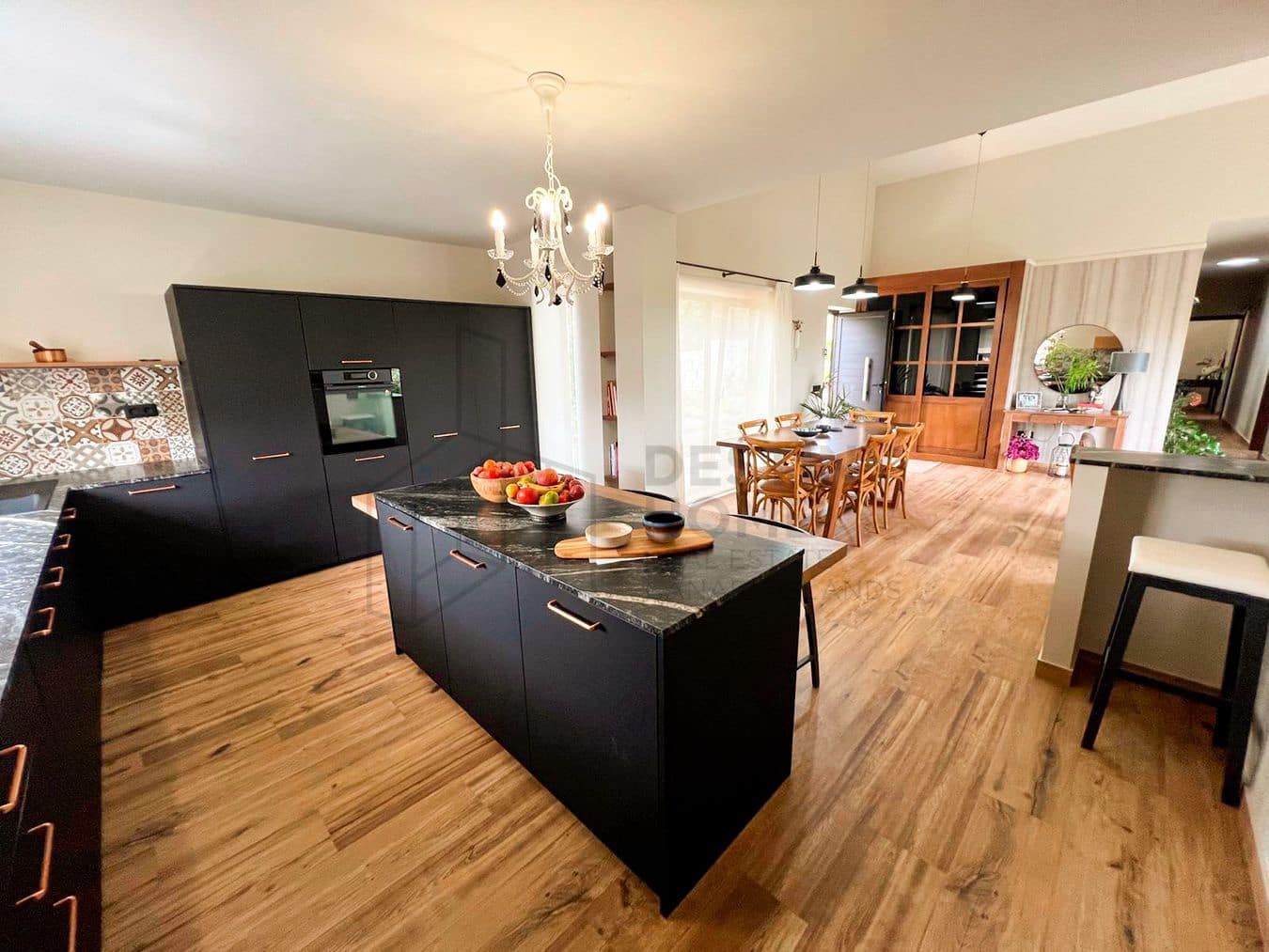 3 soveværelse Villa til salg i Llanos de la Concepcion med garage - € 650.000 (Ref: 8449924)