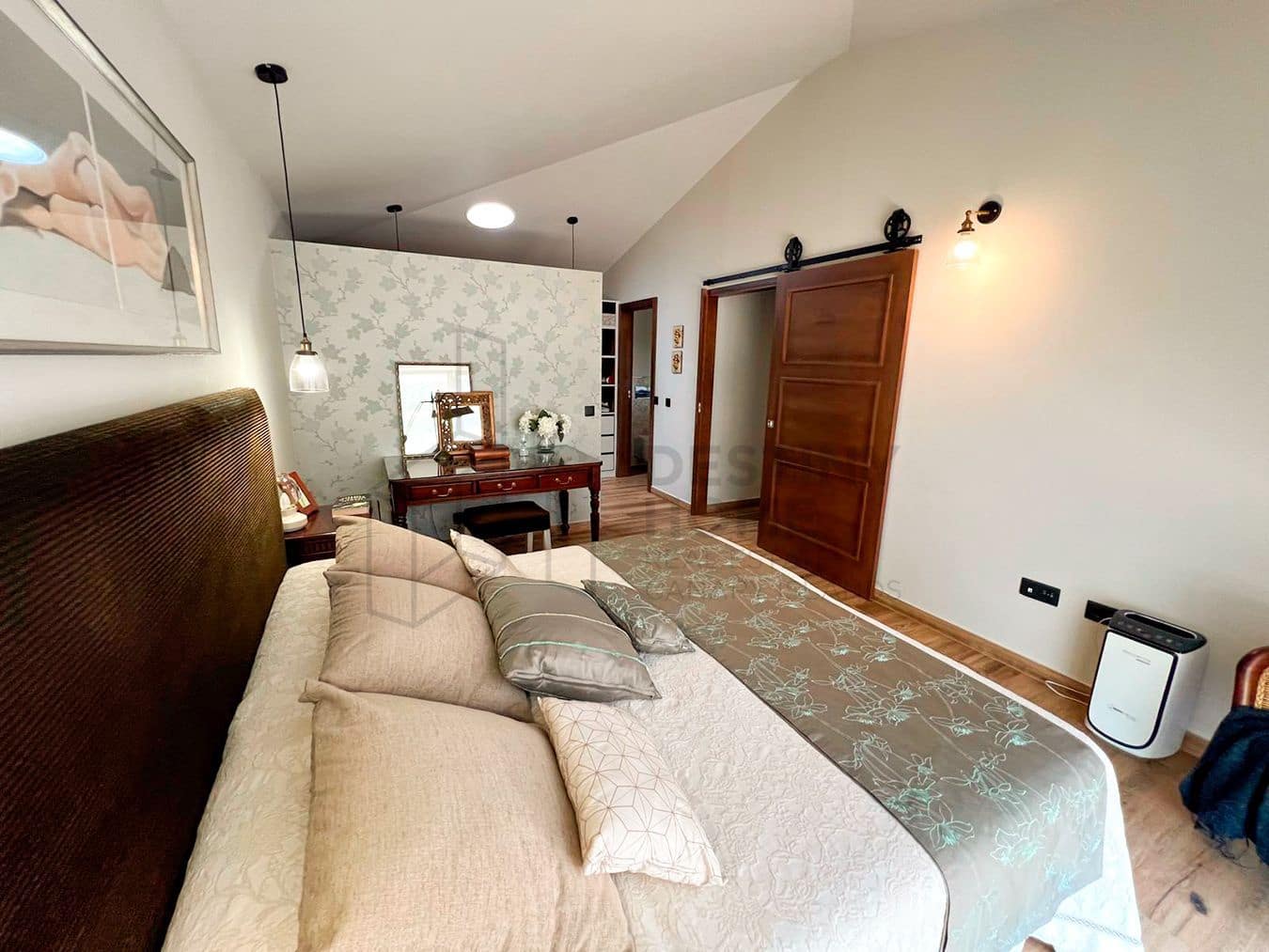 3 soveværelse Villa til salg i Llanos de la Concepcion med garage - € 650.000 (Ref: 8449924)