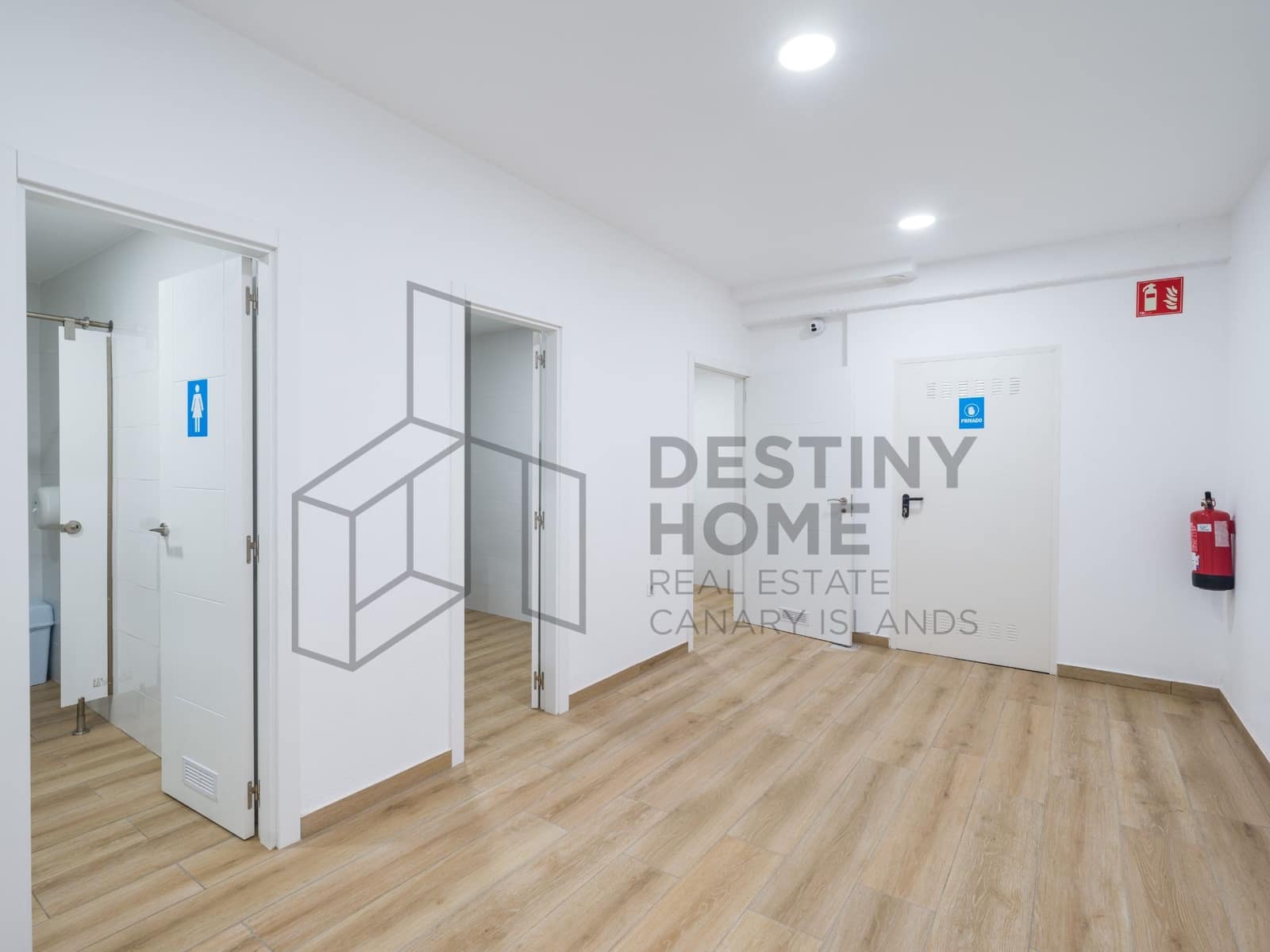 Erhverv til salg i Corralejo - € 400.000 (Ref: 8579377)