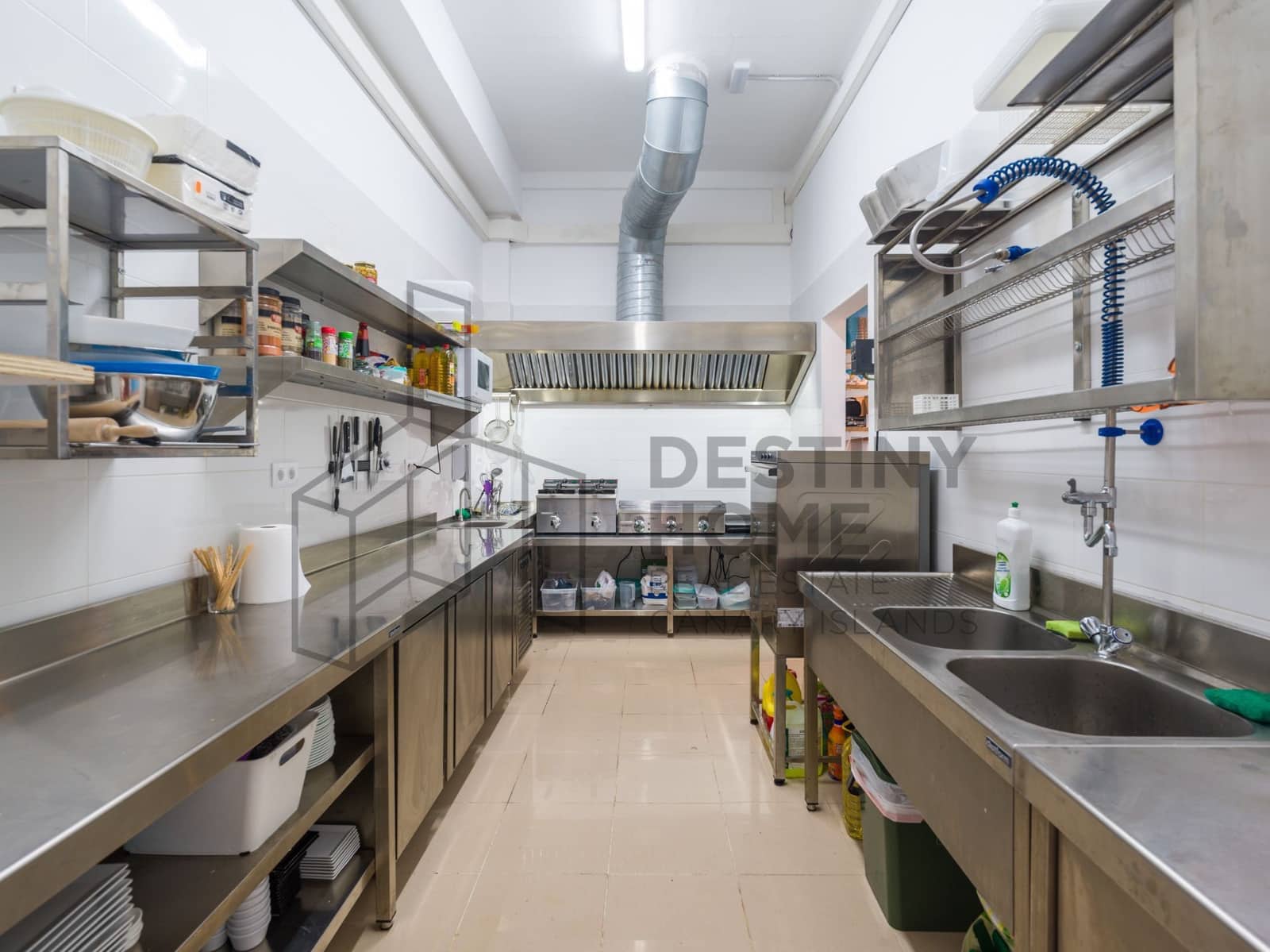 Erhverv til salg i Corralejo - € 400.000 (Ref: 8579377)