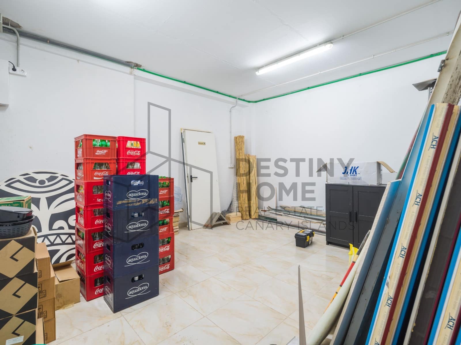 Erhverv til salg i Corralejo - € 400.000 (Ref: 8579377)