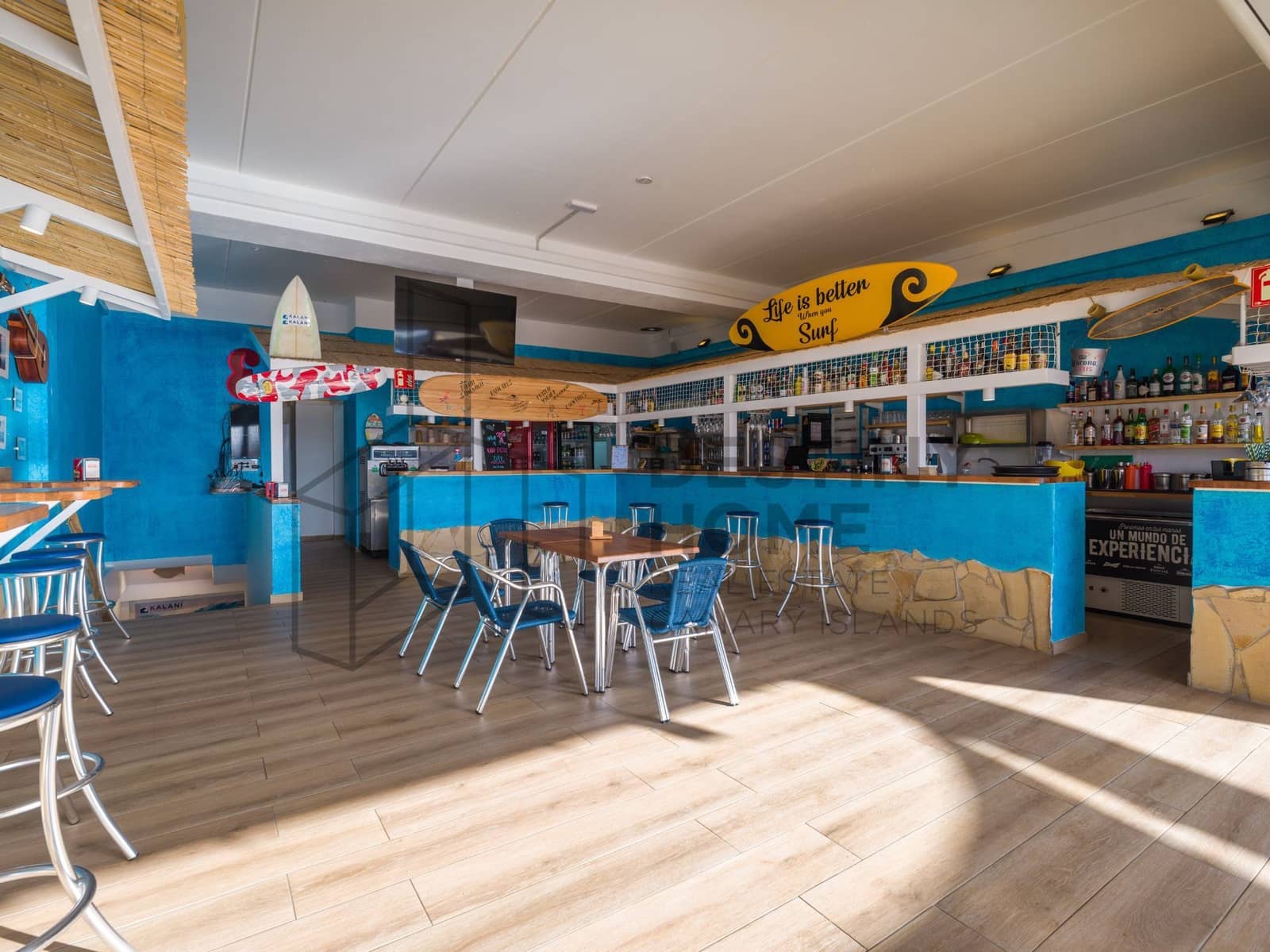 Erhverv til salg i Corralejo - € 400.000 (Ref: 8579377)