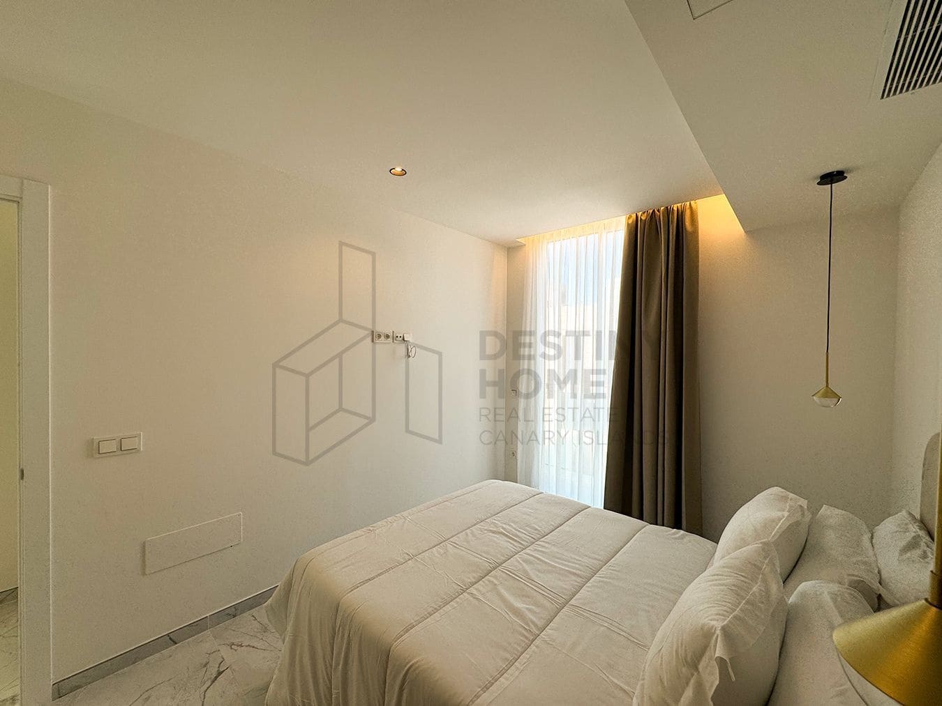 3 soveværelse Semi-Rækkehus til salg i Corralejo med swimmingpool garage - € 450.000 (Ref: 8644678)