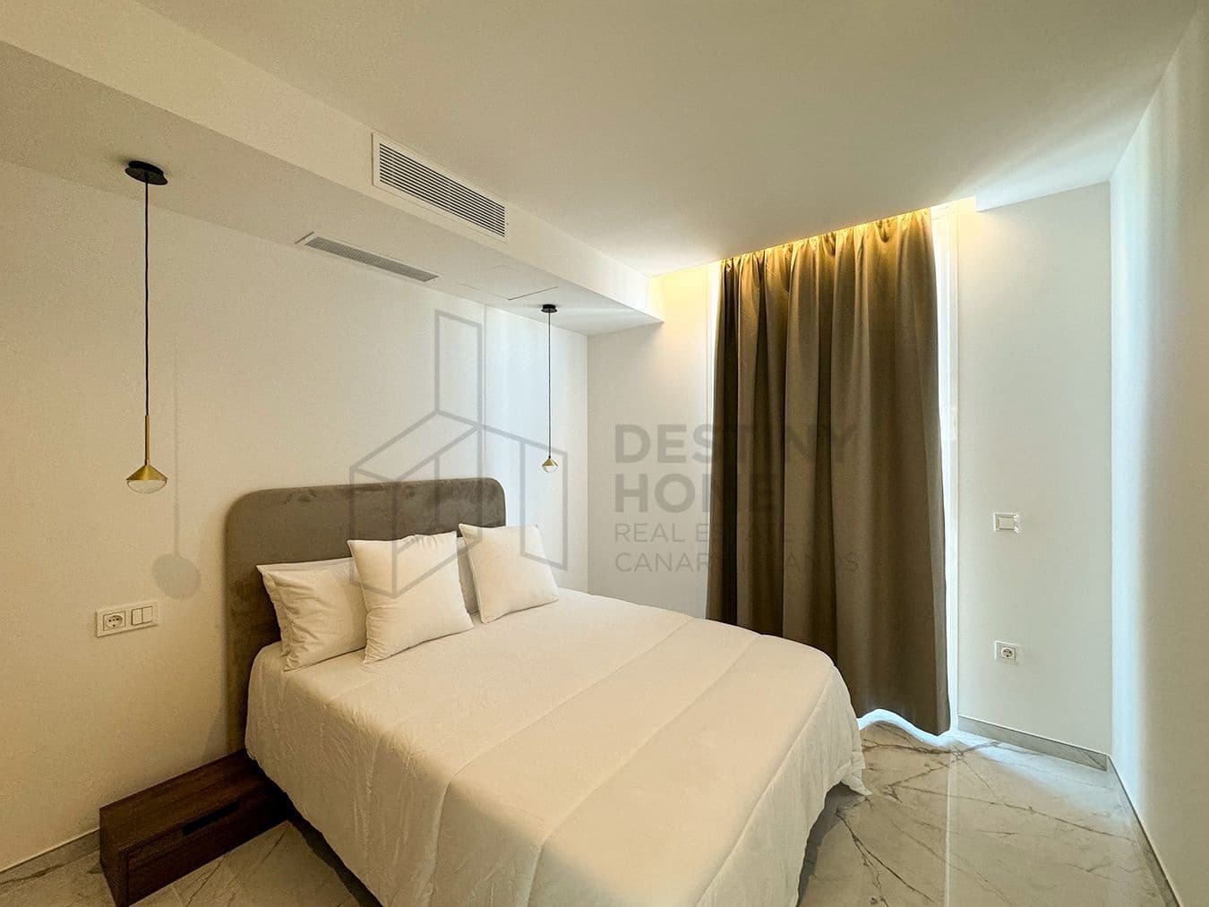 3 soveværelse Semi-Rækkehus til salg i Corralejo med swimmingpool garage - € 450.000 (Ref: 8644678)