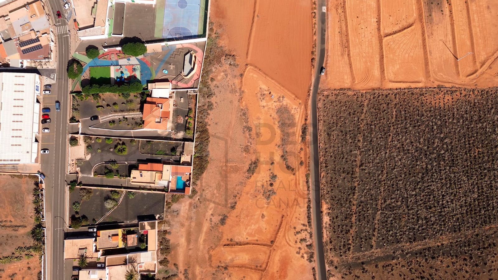 Grunde uden byggetilladelser til salg i Villaverde - € 99.000 (Ref: 8656109)