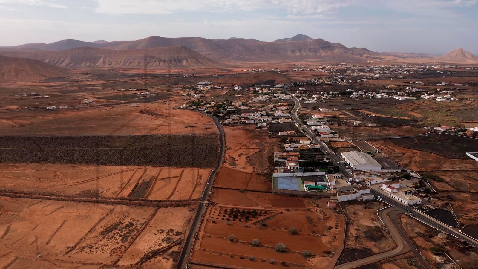 Grunde uden byggetilladelser til salg i Villaverde - € 99.000 (Ref: 8656109)