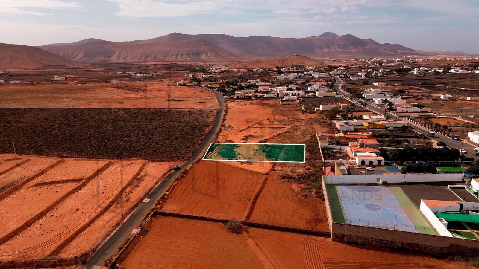 Grunde uden byggetilladelser til salg i Villaverde - € 99.000 (Ref: 8656109)