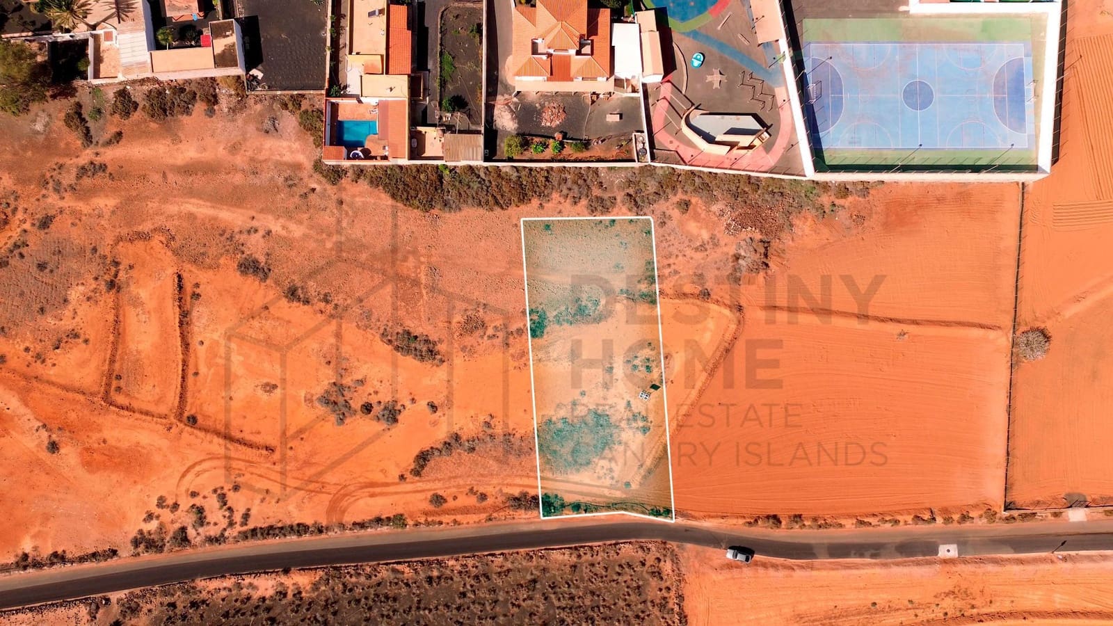 Grunde uden byggetilladelser til salg i Villaverde - € 99.000 (Ref: 8656109)