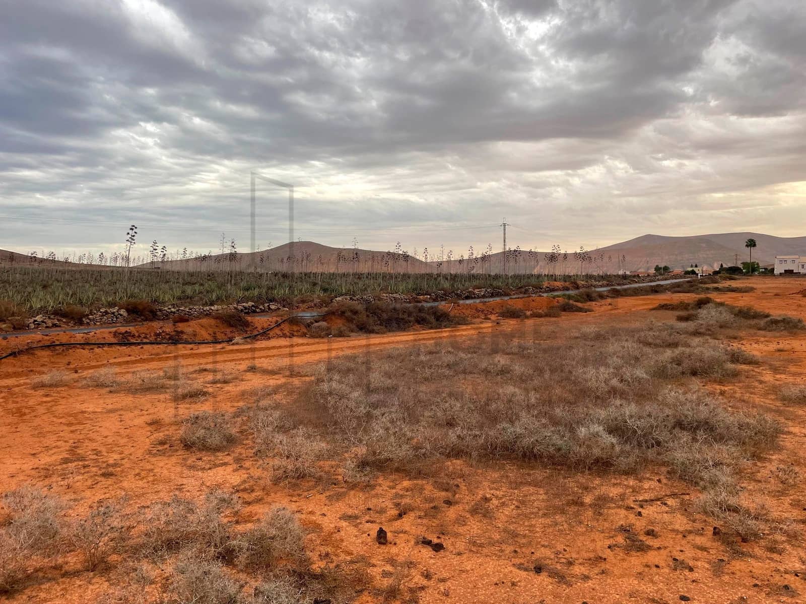 Grunde uden byggetilladelser til salg i Villaverde - € 99.000 (Ref: 8656109)