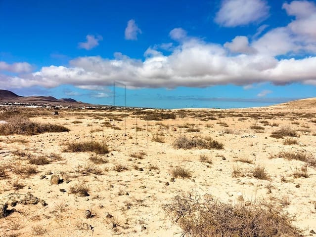 Landgrundstück zu verkaufen in Lajares, La Oliva - 232.000 € (Ref: 8656111)