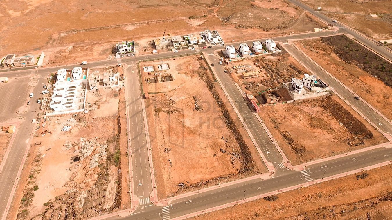 Grunde uden byggetilladelser til salg i Corralejo - € 179.000 (Ref: 8670146)